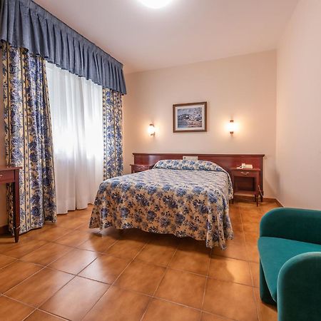 Hotel Minso サンシェンショ エクステリア 写真